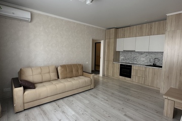 2-к квартира, 44 м², 3/19 эт.