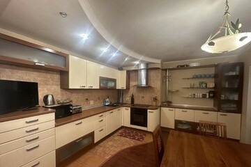 2-к квартира, 54 м², 5/17 эт.