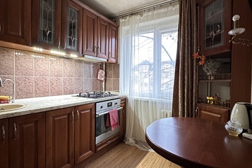 2-к квартира, 44 м², 3/5 эт.